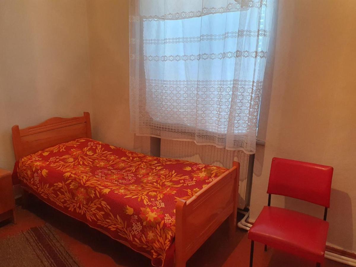 Firuza Hostel بورجومي المظهر الخارجي الصورة