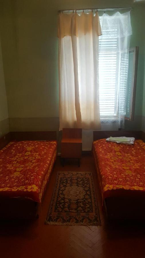 Firuza Hostel بورجومي المظهر الخارجي الصورة