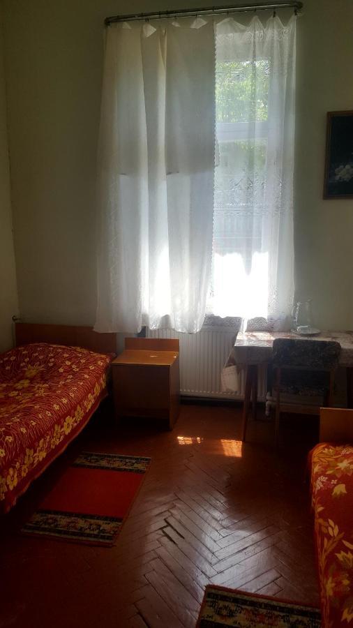 Firuza Hostel بورجومي المظهر الخارجي الصورة