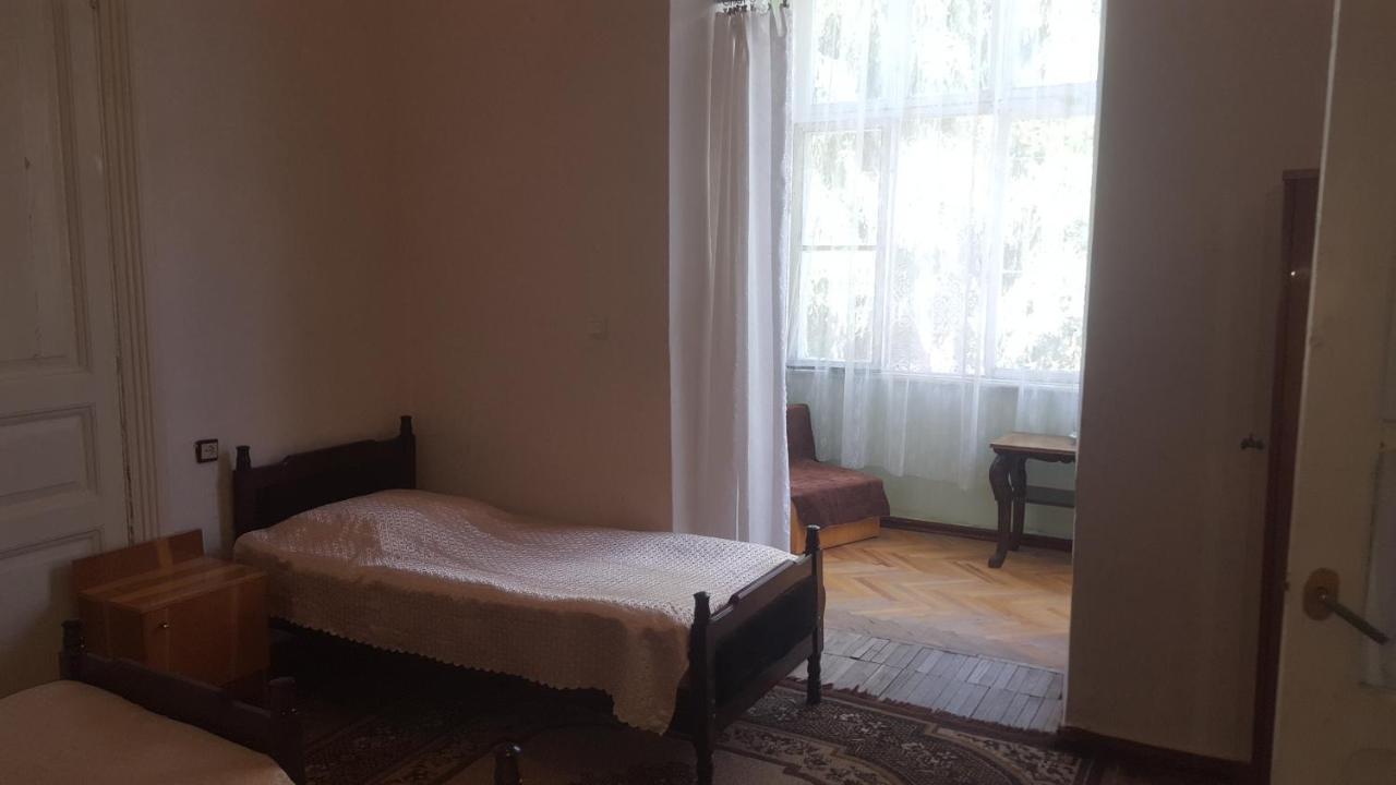 Firuza Hostel بورجومي المظهر الخارجي الصورة