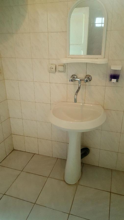 Firuza Hostel بورجومي المظهر الخارجي الصورة