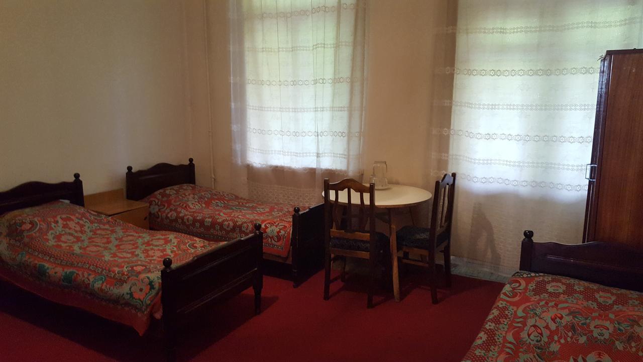 Firuza Hostel بورجومي المظهر الخارجي الصورة