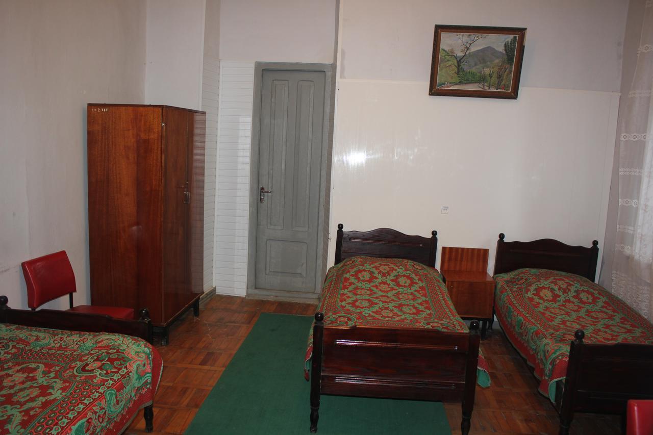 Firuza Hostel بورجومي المظهر الخارجي الصورة