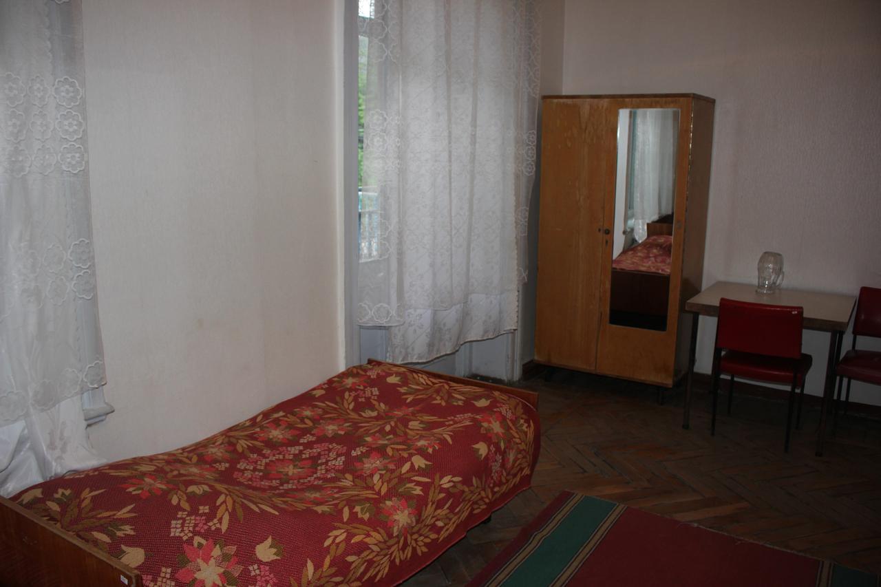 Firuza Hostel بورجومي المظهر الخارجي الصورة